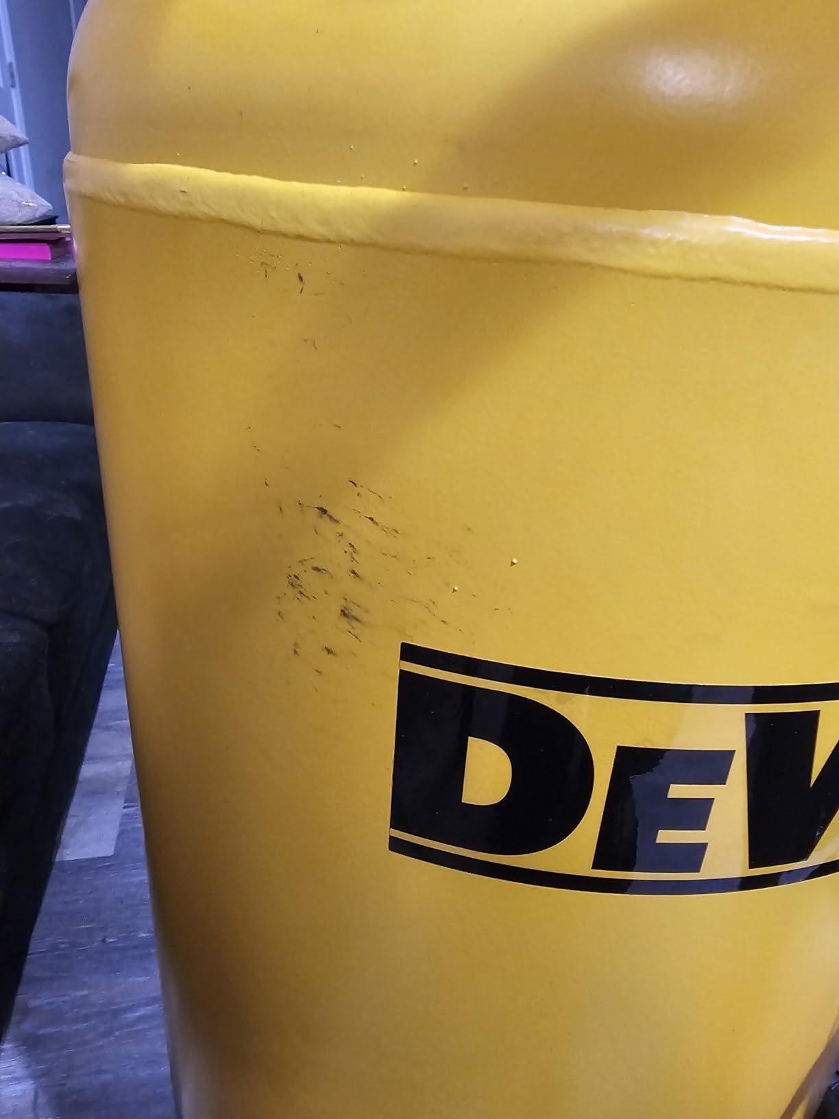DEWALT 27-Gallon Vertical Portable Air Compressor (DXCM271.COM) customer photo 2