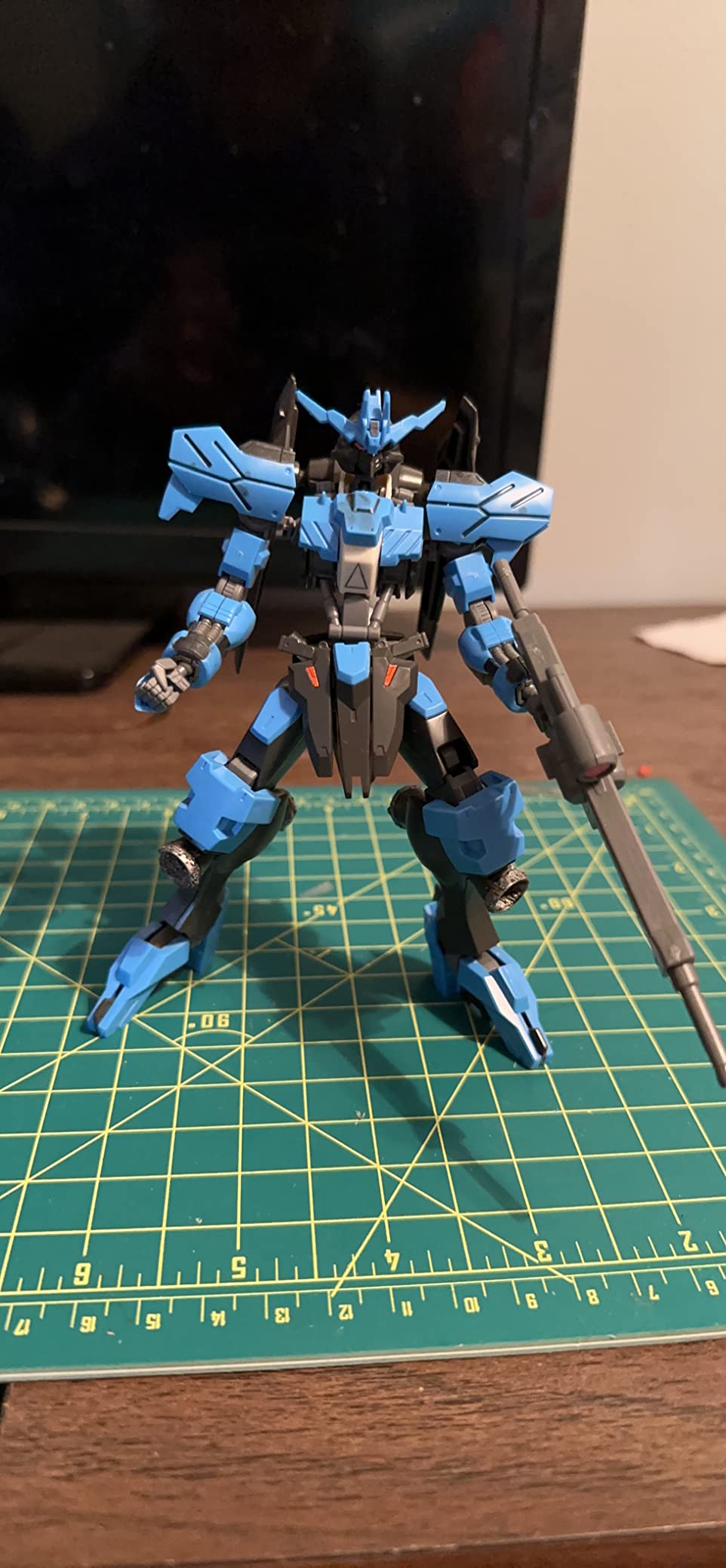 BANDAI Spirits Gundam Iron Blooded Orphans Vidar Model Kit - HG 1/144 (BAS5055448) customer photo 2