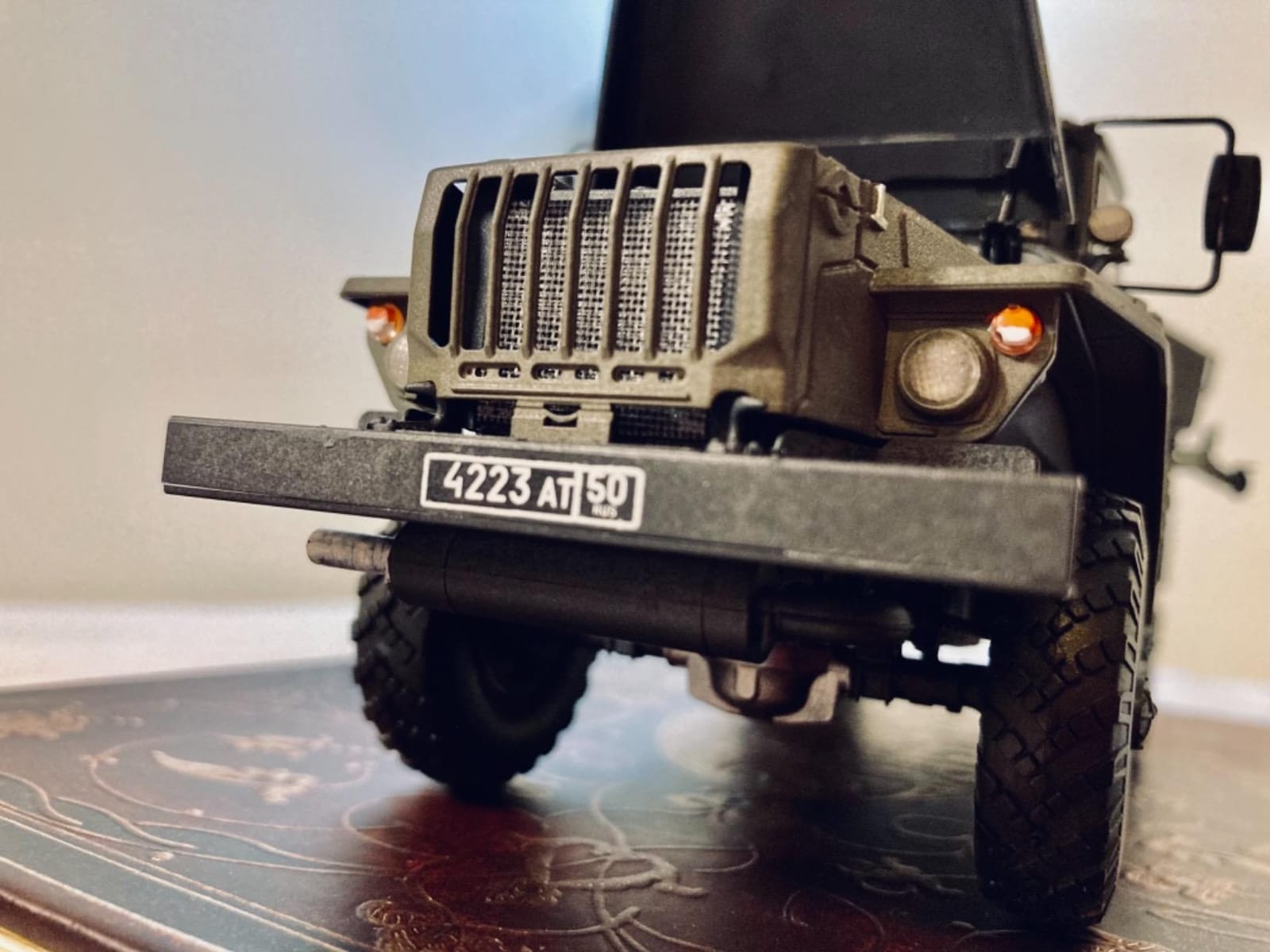 Zvezda 3655 - Russian Truck-Mounted Multiply Rocket Launcher Grad BM-21 - Plastic Model Kit Scale 1/35 429 Parts Lenght 8.5