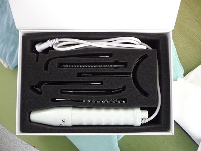 NuDerma Professional Skin Therapy Wand - Portable Skin Therapy Machine with 6 Neon & Argon Wands – Boost Your Skin – Clear Firm & Tighten customer photo 2