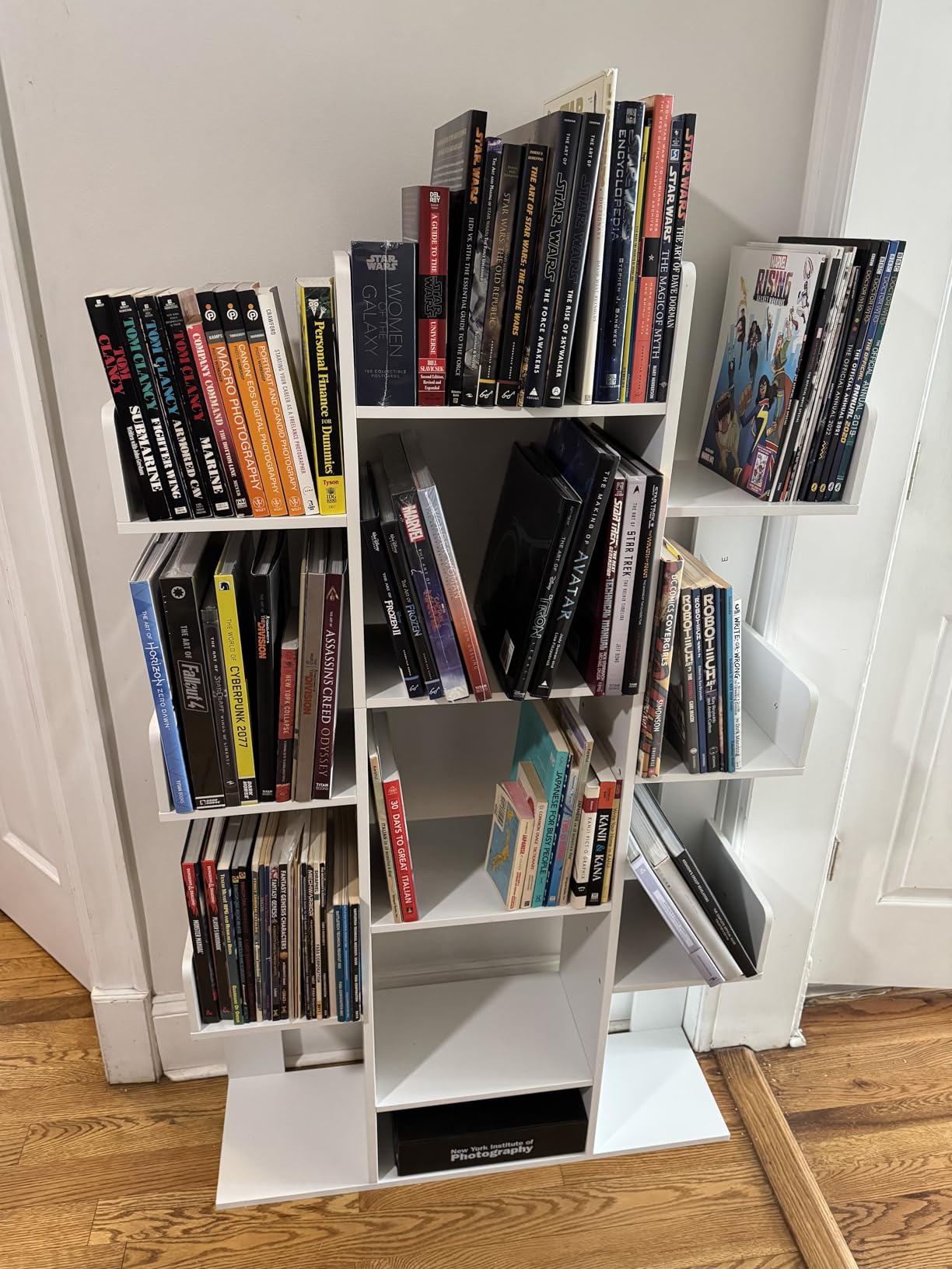 VASAGLE 5-Tier Bookcase, Open Storage, 27.6 x 9.4 x 62.6 Inches customer photo 1