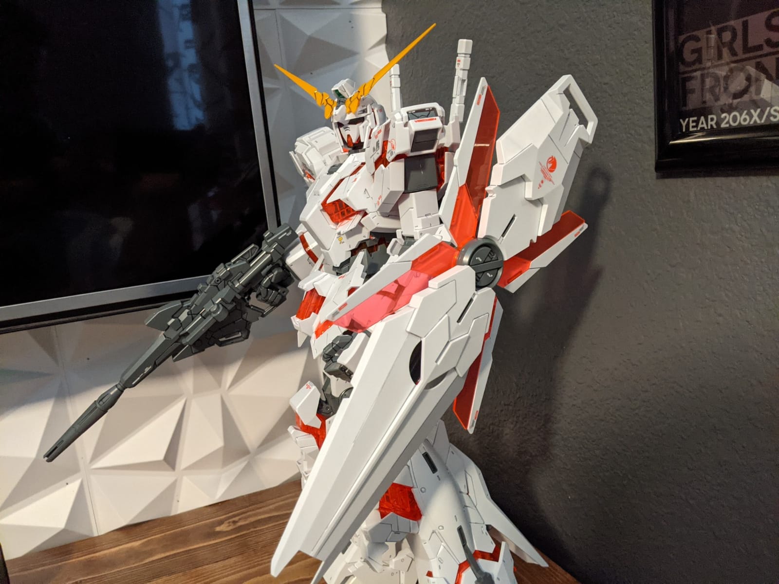 Bandai 5057986 Rx-0 Unicorn Gundam (Destroy Mode) Mega Size 1/48 Model Kit, from Gundam Uc customer photo 2