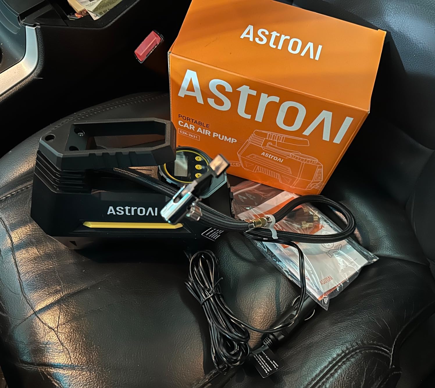 AstroAI AIRUN H Tire Inflator Portable Air Compressor, 12V DC Tire Inflator, Auto Shut-Off with Digital Pressure Gauge & LED Light, Fast Inflation for Car, Motorcycle, Bike Tires, 9.8Ft Cord, Blue customer photo 2