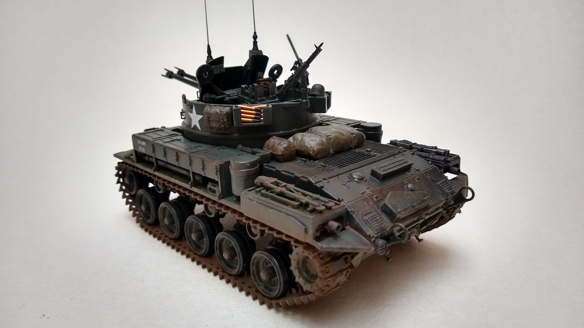 Tamiya 300035161 Military 1:35 US Flak Tank M42 Duster, Faithful Replica, Model Building, Plastic Kit, Crafts, Hobby, Gluing, Plastic Kit, Assembly, Unpainted customer photo 2