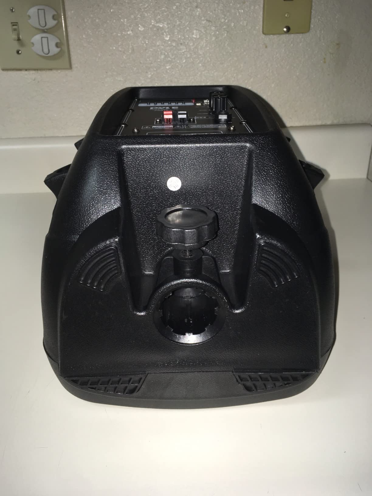Pyle 800W Portable Bluetooth PA Speaker - 8’’ Subwoofer, LED Battery Indicator Lights w/ Built-in Rechargeable Battery, MP3/USB/SD Card Reader, and UHF Wireless Microphone - Pyle PSBT85A,Black customer photo 2