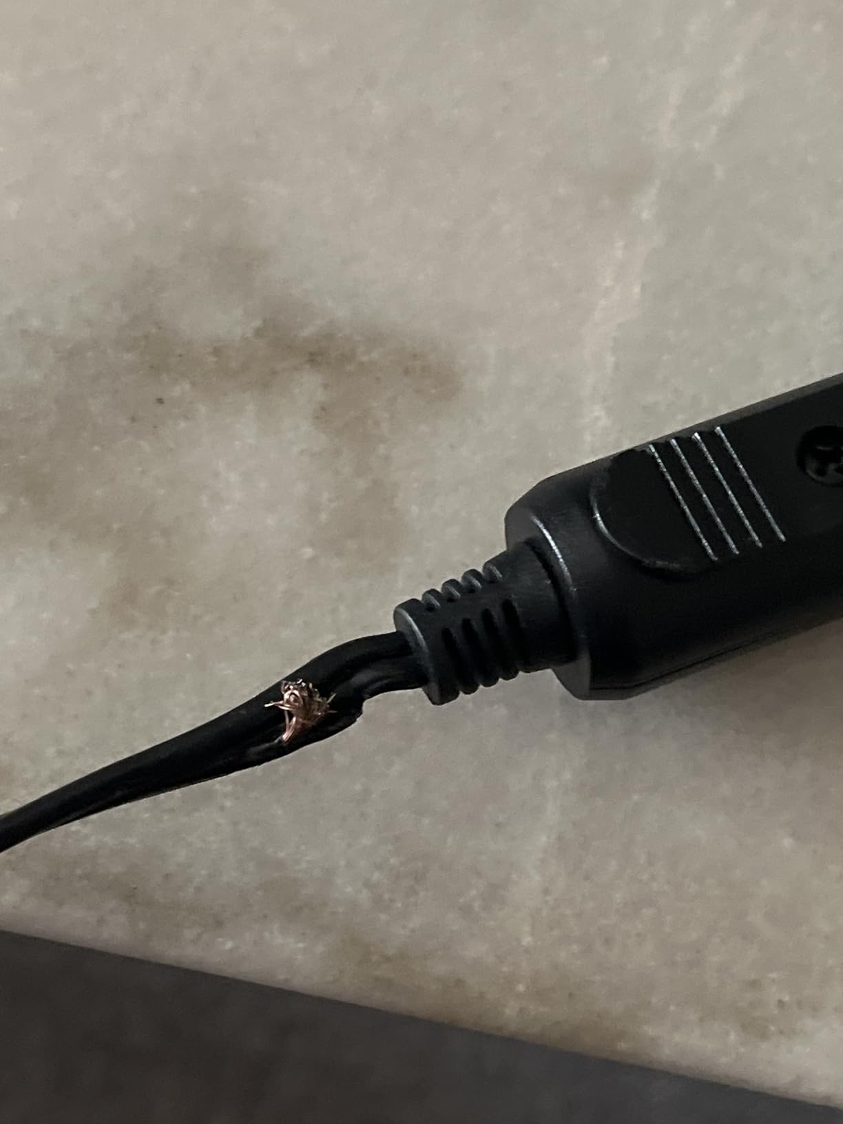 Digital Air Compressor for Car Auto Pump Portable Tire Inflator with LED Light DC 12V customer photo 1