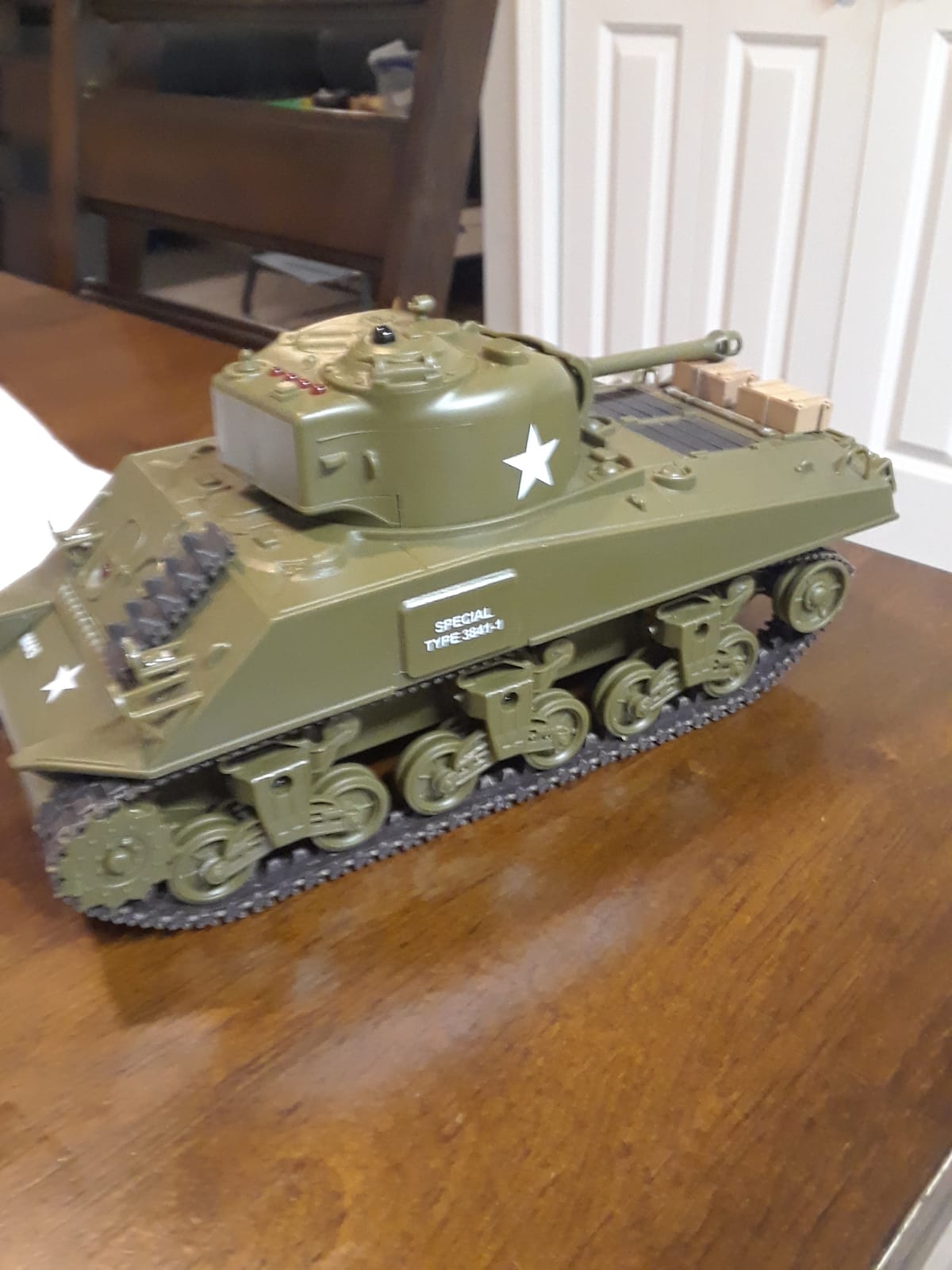 POCO DIVO Sherman M4A3 US Medium Tank RC IR Battle Panzer 2.4Ghz 1/30 Scale Model Military Vehicle w. Sound & Light customer photo 2