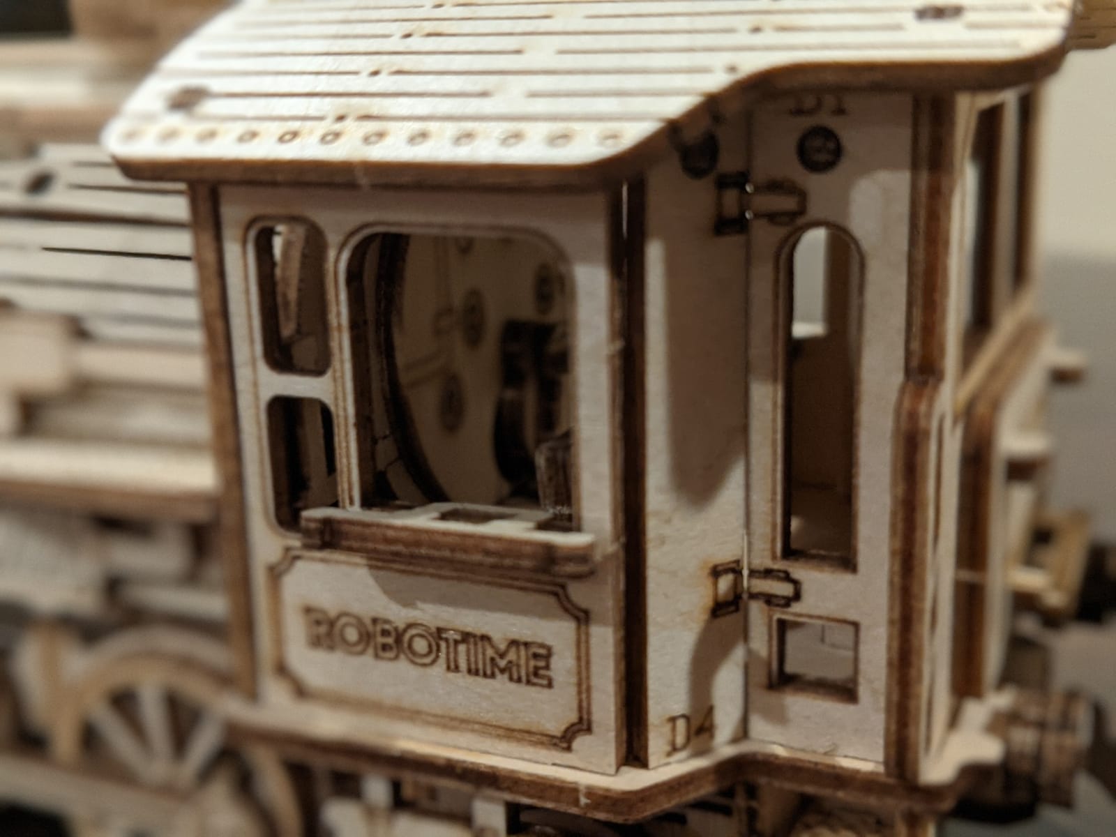 ROKR 3D Wooden Puzzle for Adults-Mechanical Train Model Kits-Brain Teaser Puzzles-Vehicle Building Kits-Unique Gift for Teens on Birthday/Christmas Day(1:80 Scale)(MC501-Prime Steam Express) customer photo 1