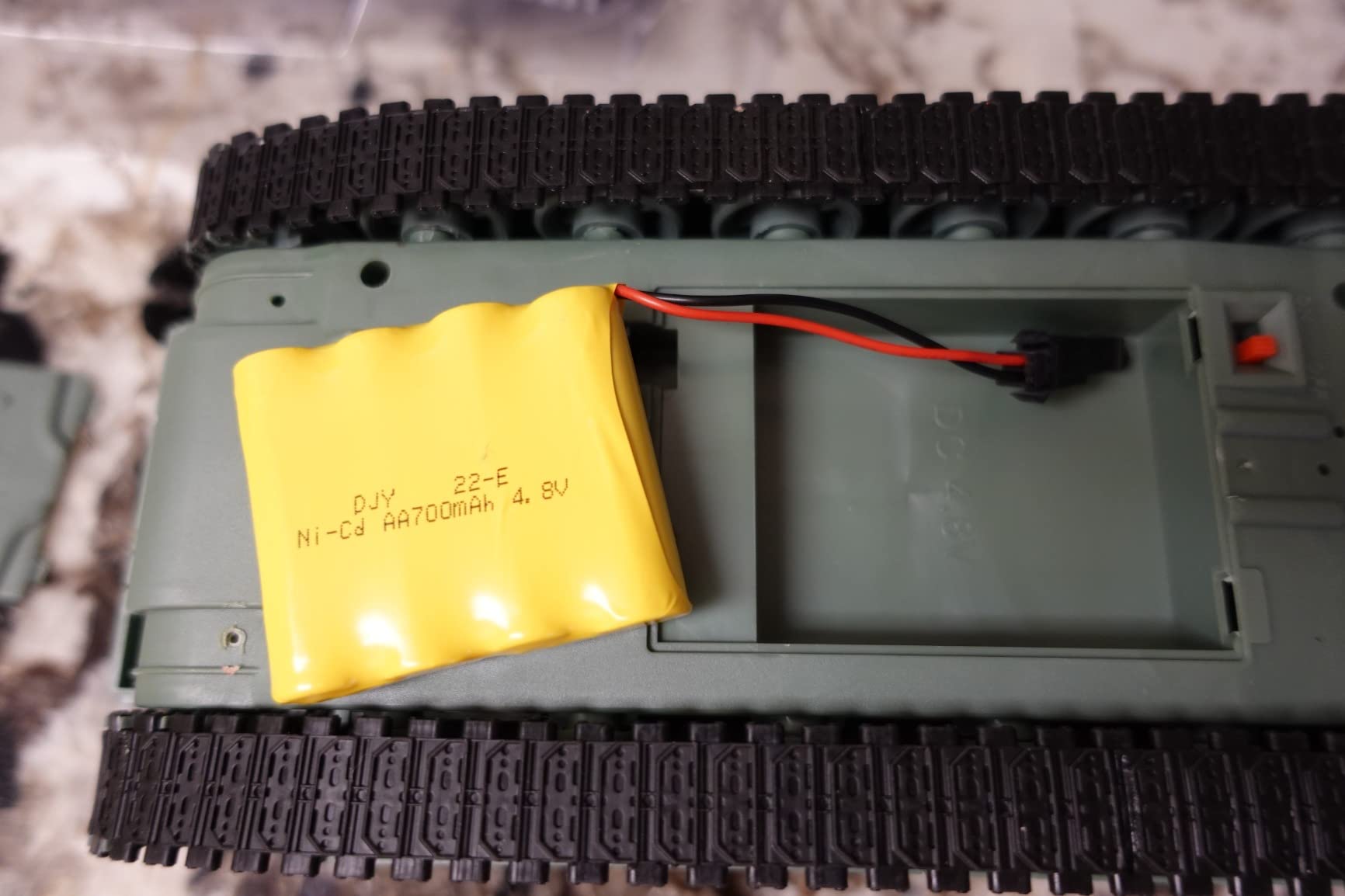 RC Tank, Remote Control WW2 German King Tiger Army Tank Toys, 1:28 Scale 9 Channels RC Military Vehicles for Kids Boys,Girls Best Ages 6 7 8 9 10 customer photo 1
