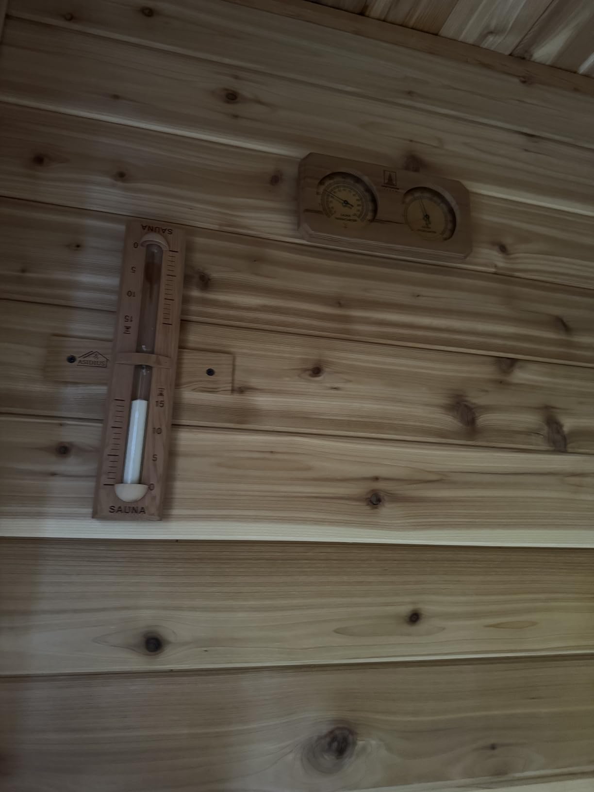 Northwood Sauna - Sauna Thermometer and Hygrometer 2 in 1 - Fahrenheit & Celsius - Handmade from Canadian Red Cedar Wood - Luxurious Golden Metal Dials customer photo 1