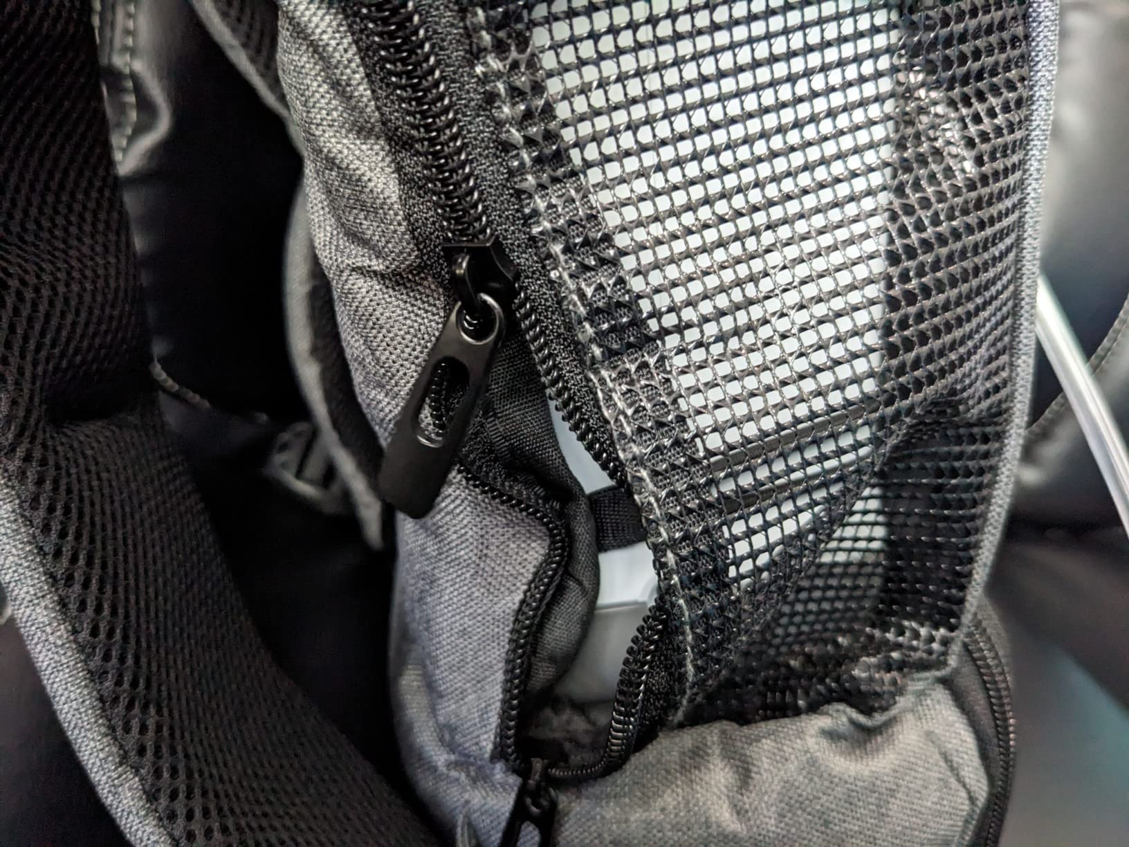 CURMIO POC Backpack Compatible with Inogen, Oxygo, Caire Units, Black customer photo 2
