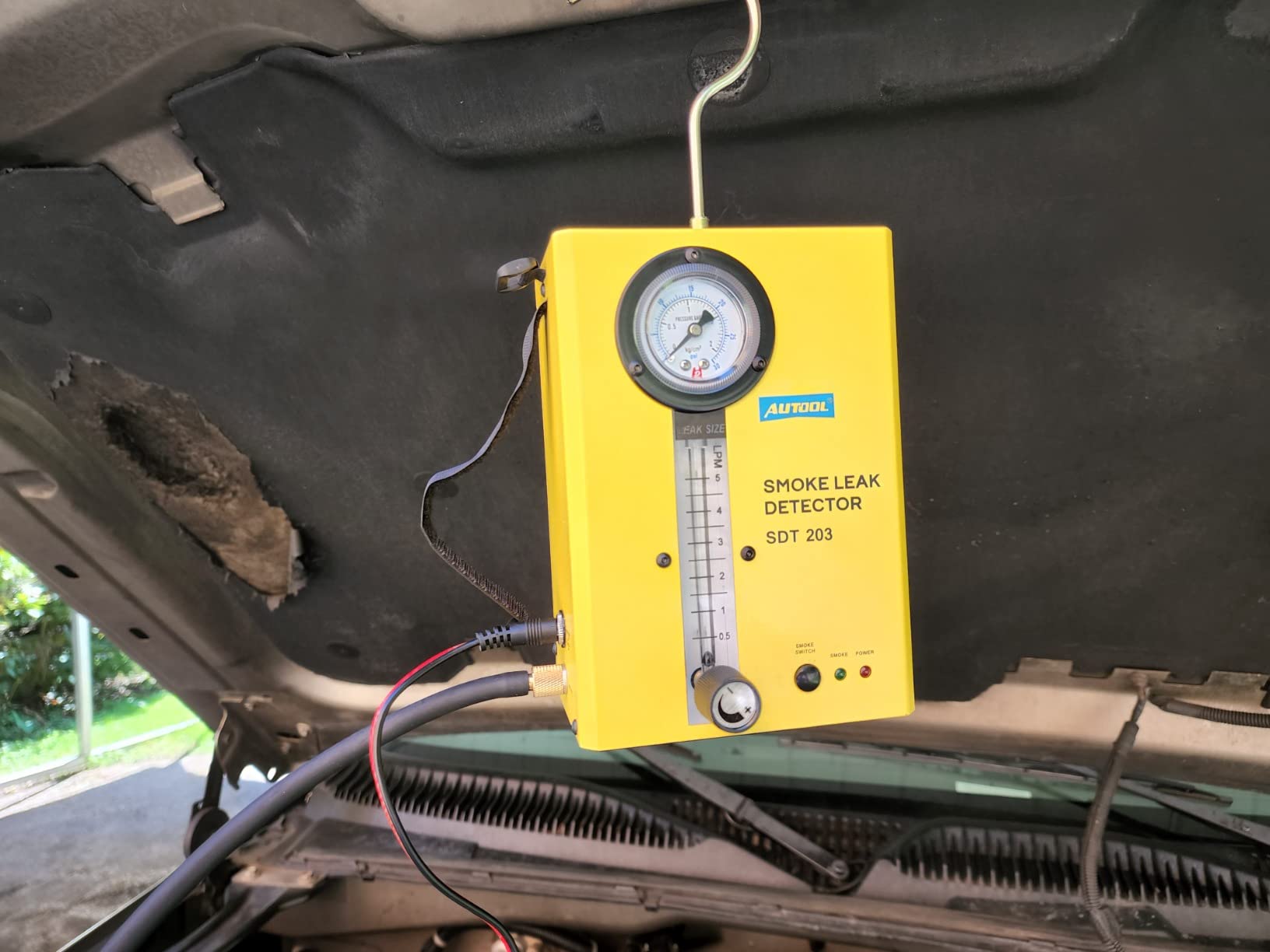 AUTOOL Automotive Smoke Machine, EVAP System Smoke Leak Detector with Air Pump/Flow Indicator/Pressure Gauge for All DC12V Vehicles customer photo 2