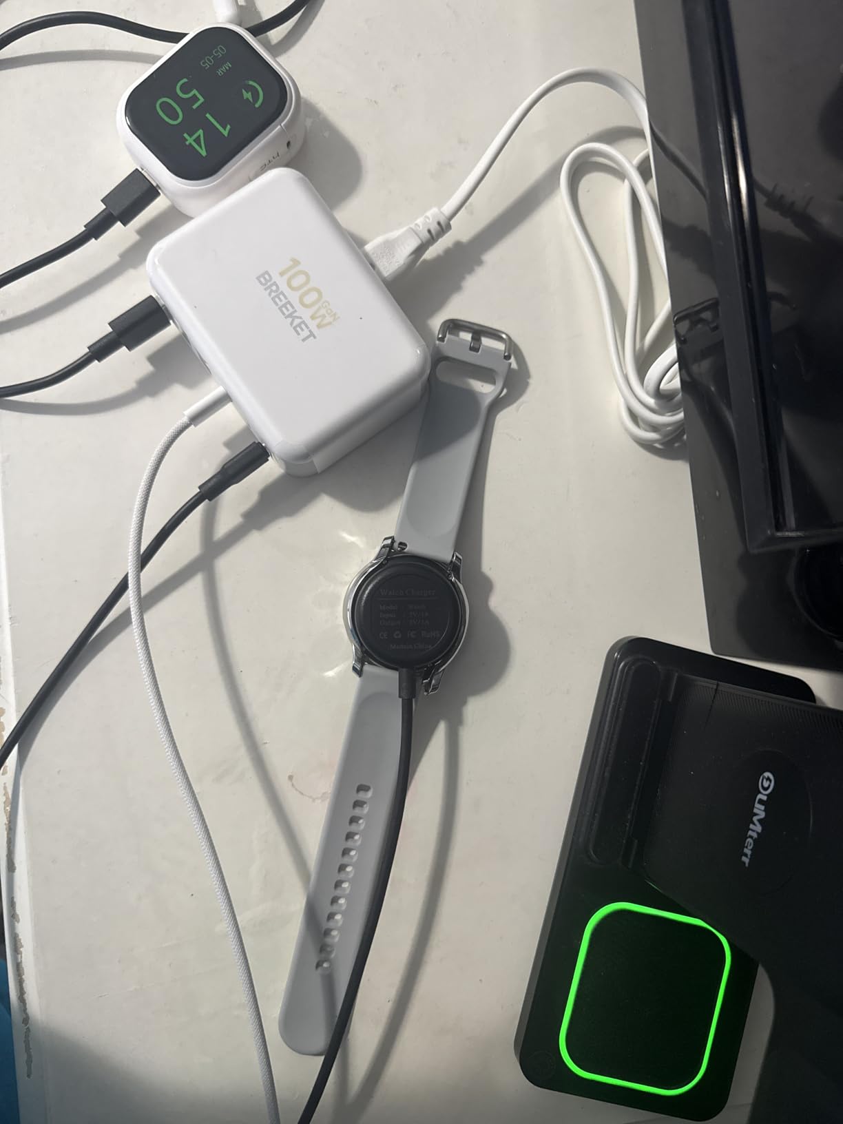USB Fast Charger Block 50% Smaller 100W Max 6-Port GaN USB Charging Station customer photo 1