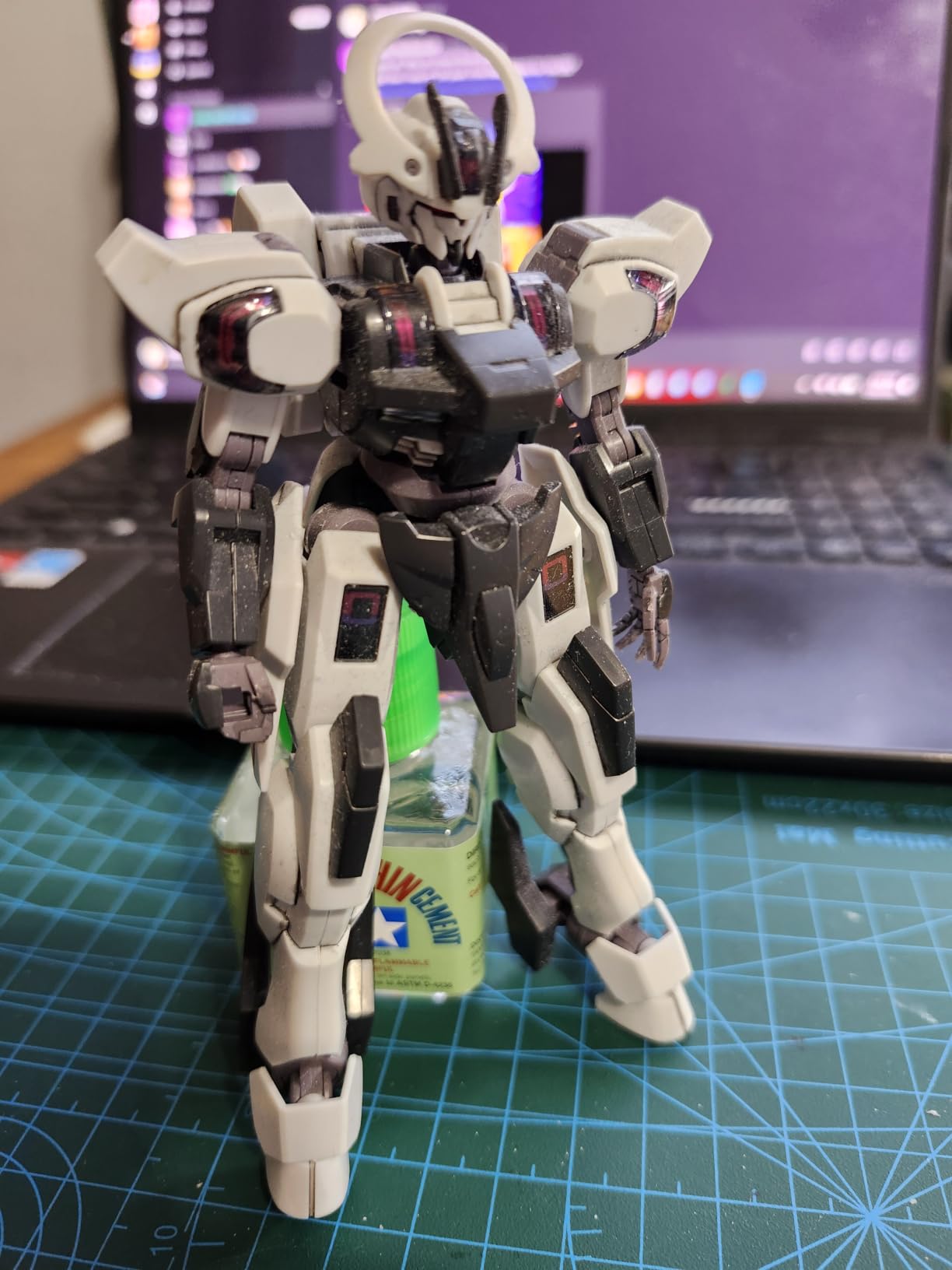 BANDAI NAMCO Entertainment Gundam The Witch from Mercury - HG 1/144 Gundam Schwarzette - Model Kit customer photo 1