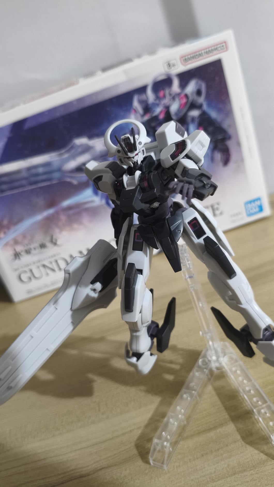 BANDAI NAMCO Entertainment Gundam The Witch from Mercury - HG 1/144 Gundam Schwarzette - Model Kit customer photo 2
