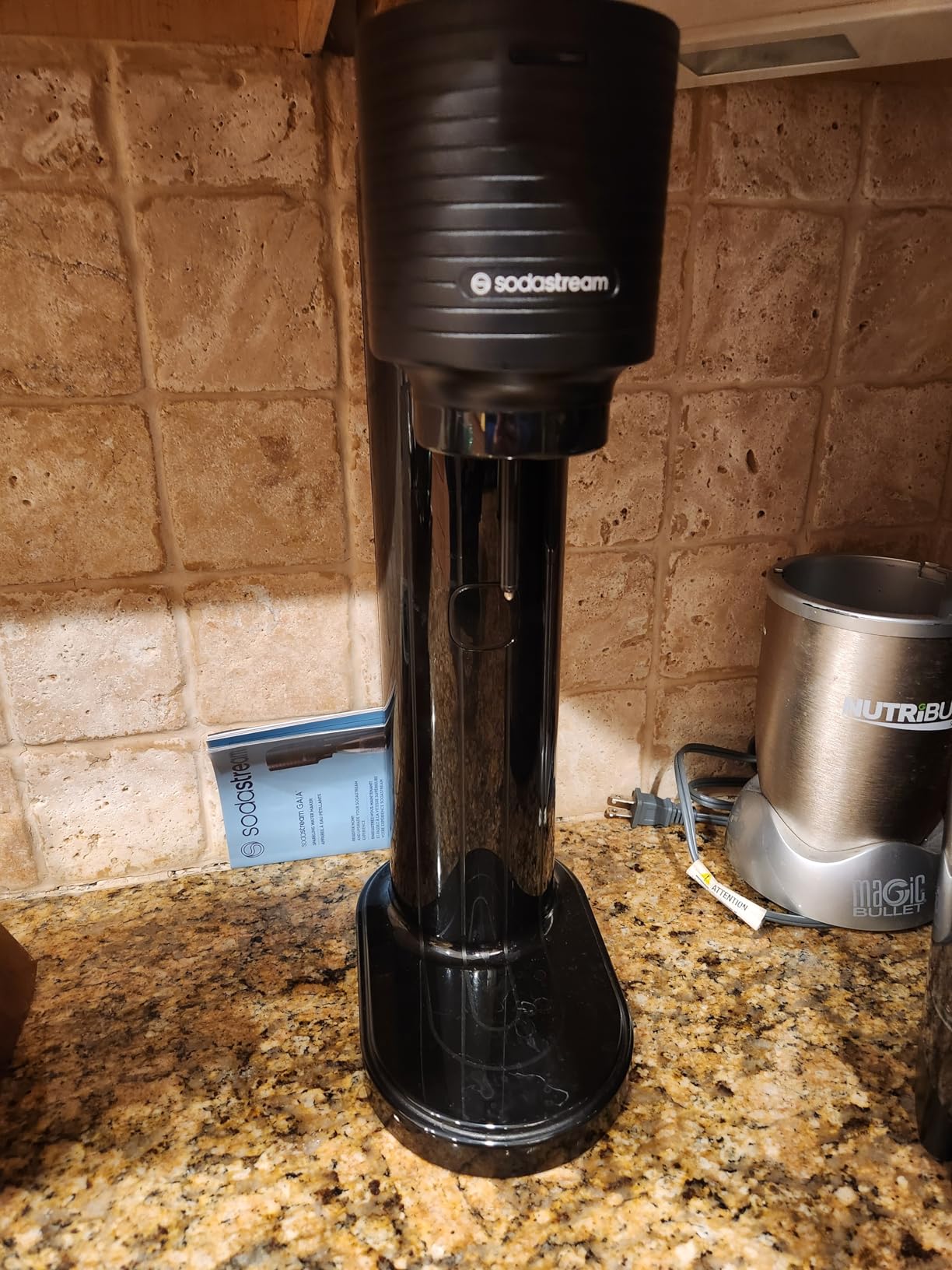 SodaStream Gaia Sparkling Water Maker Kit, Black customer photo 2