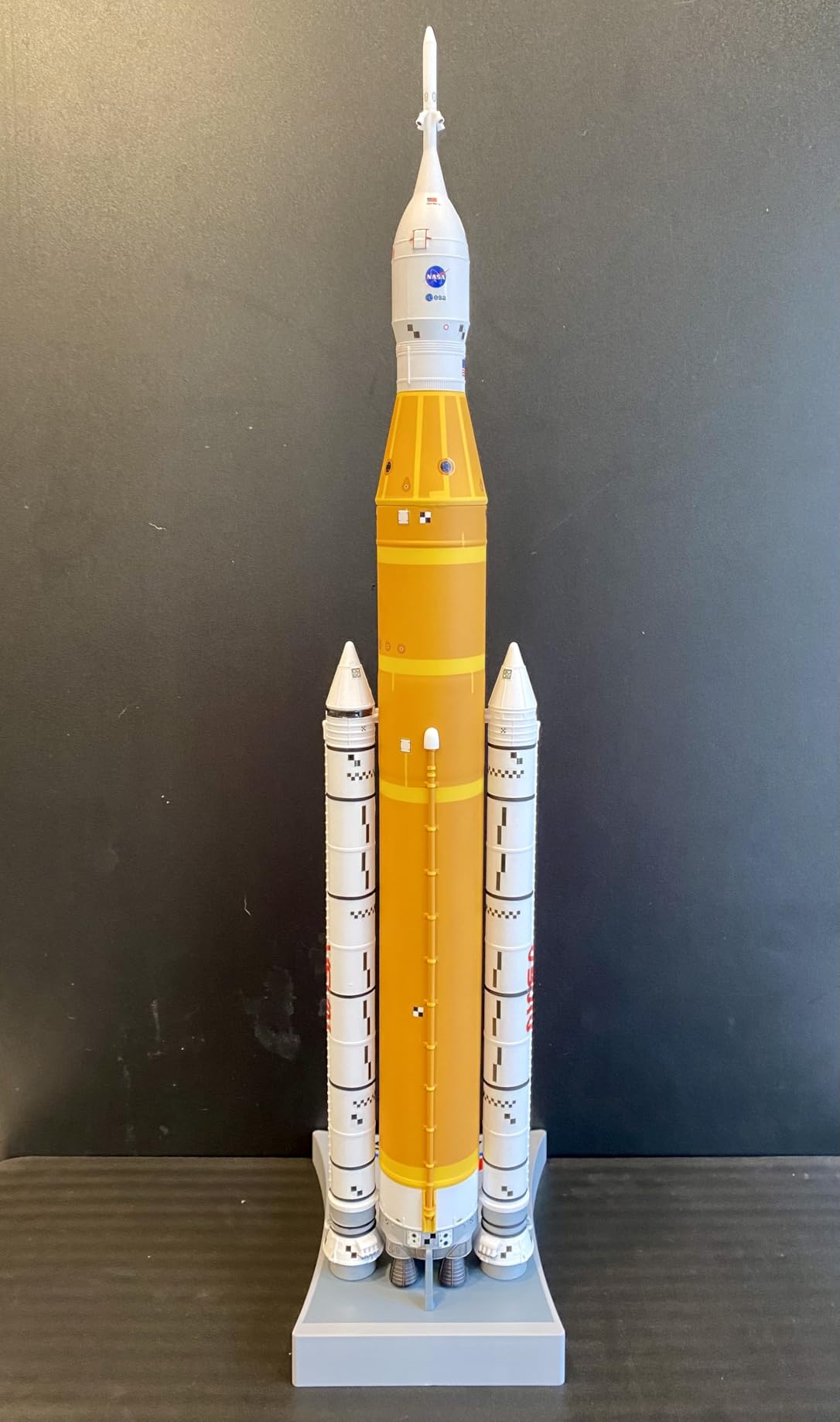 AMT NASA Artemis-1 Rocket 1:200 Scale Model Kit customer photo 1