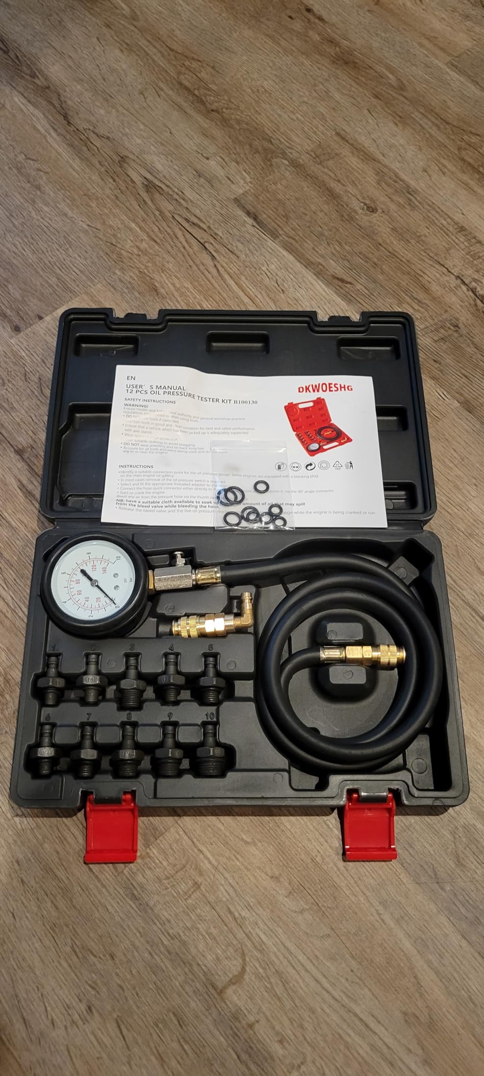 Oil Pressure Tester Kit 0-140 PSI, Professional Engine Oil Pressure Gauge Diagnostic Tool for Cars, Trucks, ATVs, Motorcycles - Universal Fit, Accurate Measurement customer photo 1