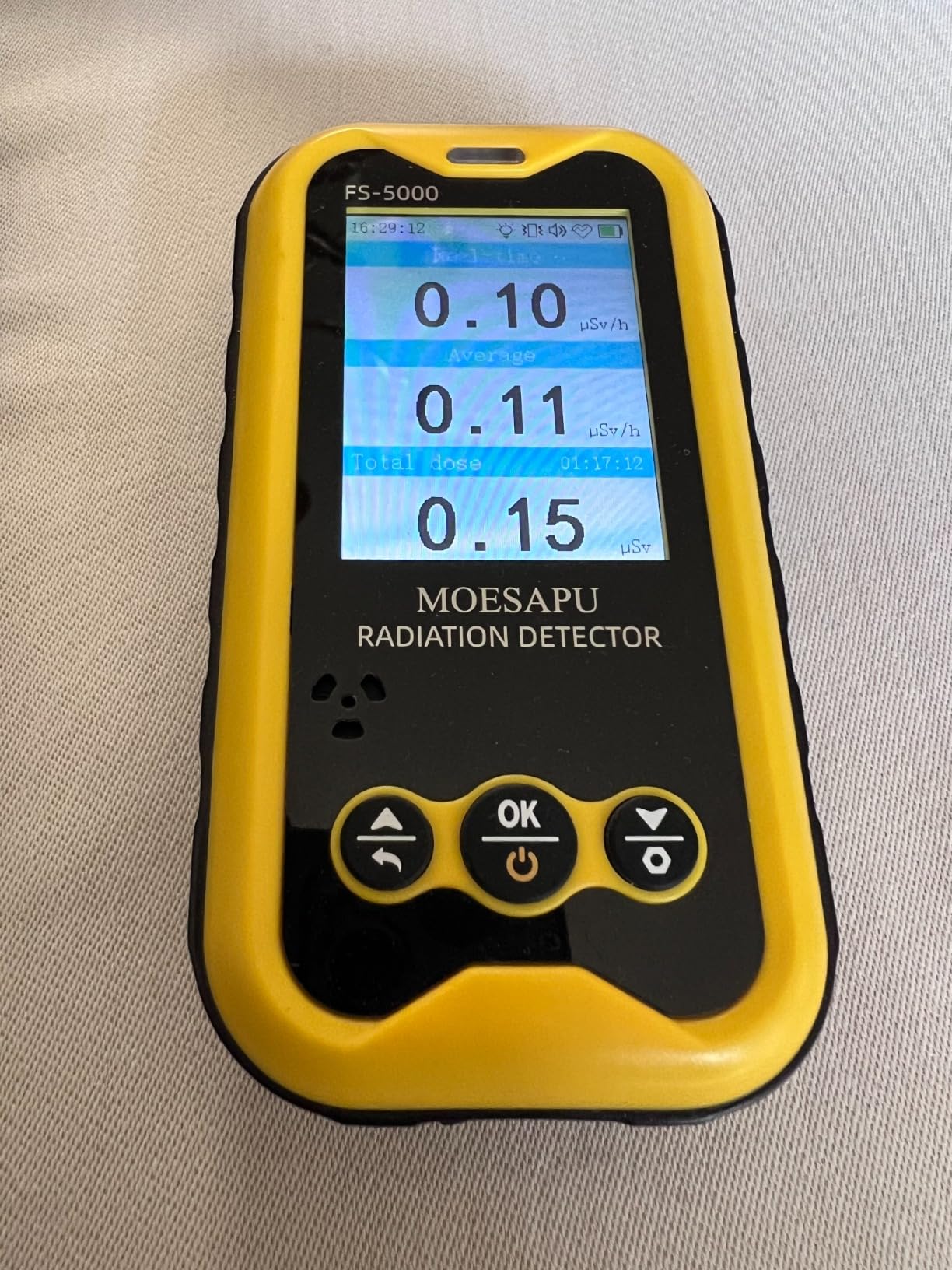 MOESAPU Geiger Counter Nuclear Radiation Detector, Rechargeable Handheld Radioactive Dosimeter with 2.4“ TFT Display GM Tube Detects X Ray Beta Gamma Portable Radiation Testing Device, FS5000 (Yellow) customer photo 2