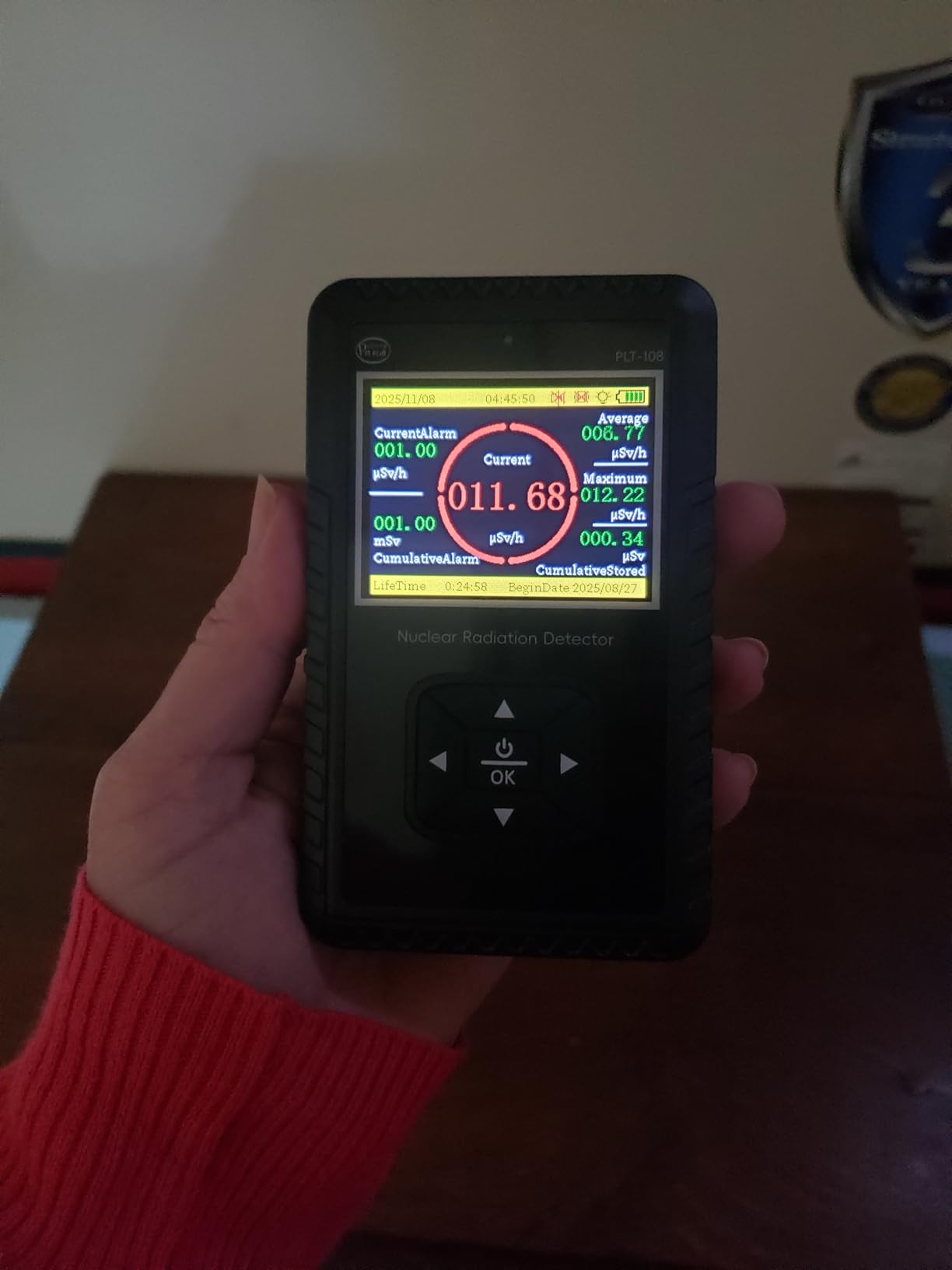 Geiger Counter Nuclear Radiation Detector - Portable Handheld Beta Gamma X-ray Radiation Monitor Meter, Nuclear Wastewater, Seafood Detection Radiation Dosimeter with LCD Display,Rechargeable customer photo 1