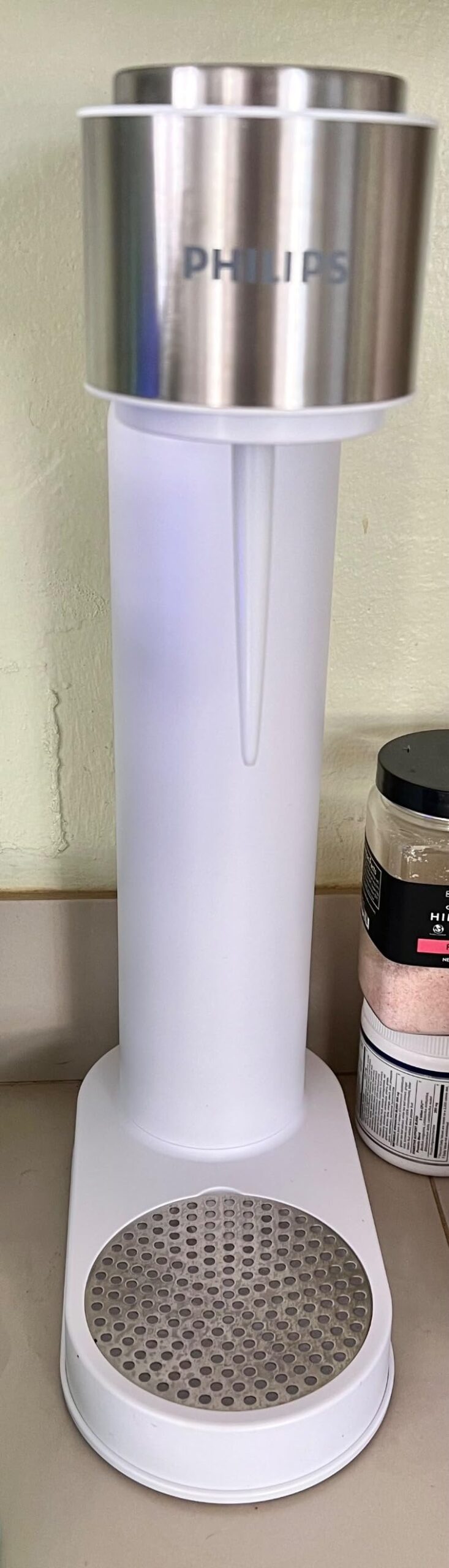 Philips Sparkling Water Maker & Soda Streaming Machine, ADD4902BKOQ/37 | Soda Maker with 1L PET BPA-Free Quick Twist Carbonating Bottle, Compatible with 60L CO2 Cylinder (Cylinde Not Included) customer photo 1